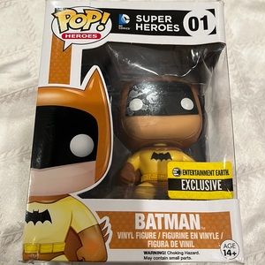 Batman, superheroes entertainment, Earth, yellow Batman